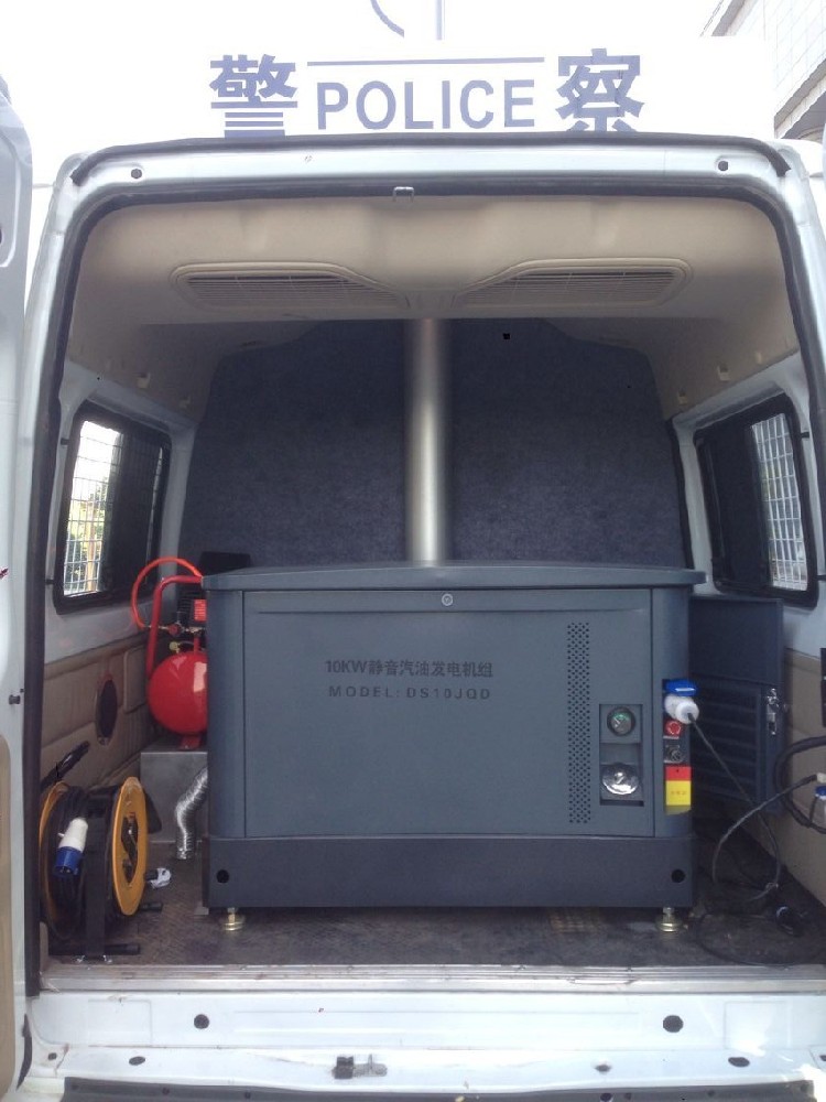 緊湊型設(shè)計(jì)：適合戶(hù)外活動(dòng)的小型靜音發(fā)電機(jī)